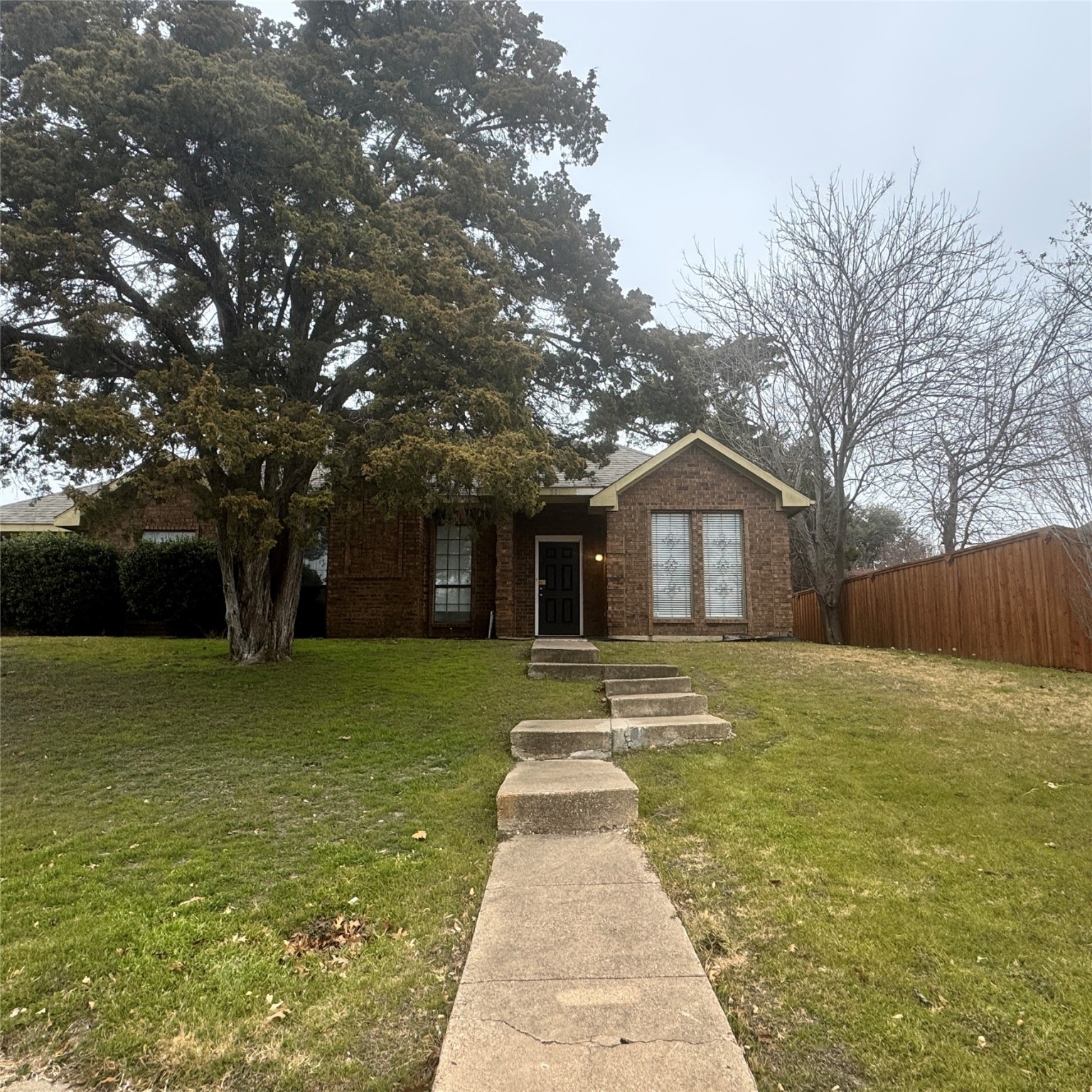 801 Woodridge Drive Desoto TX 75115
