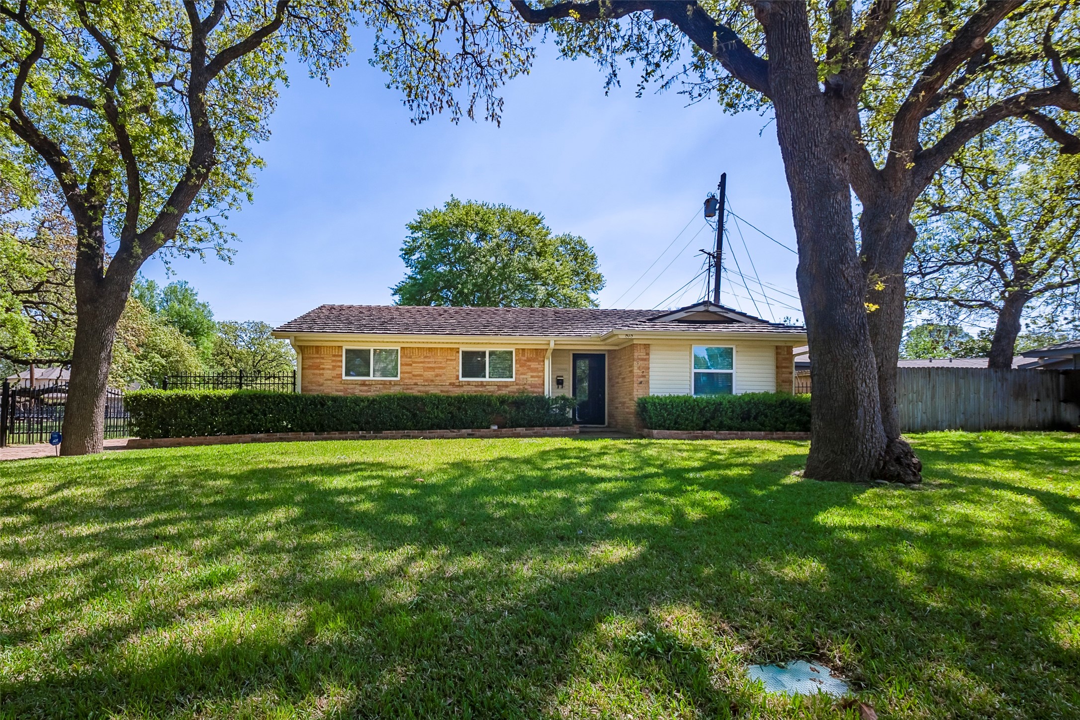 818 Westbrook Drive Irving TX 75060