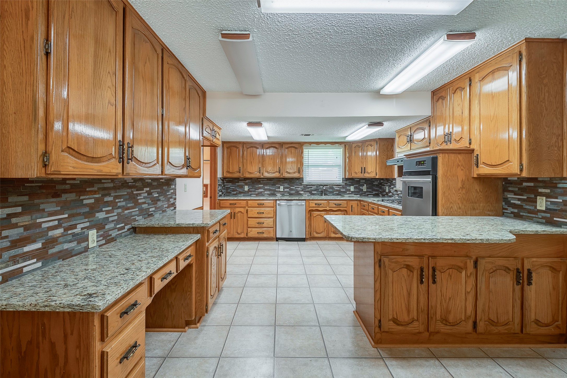 818 Westbrook Drive Irving TX 75060