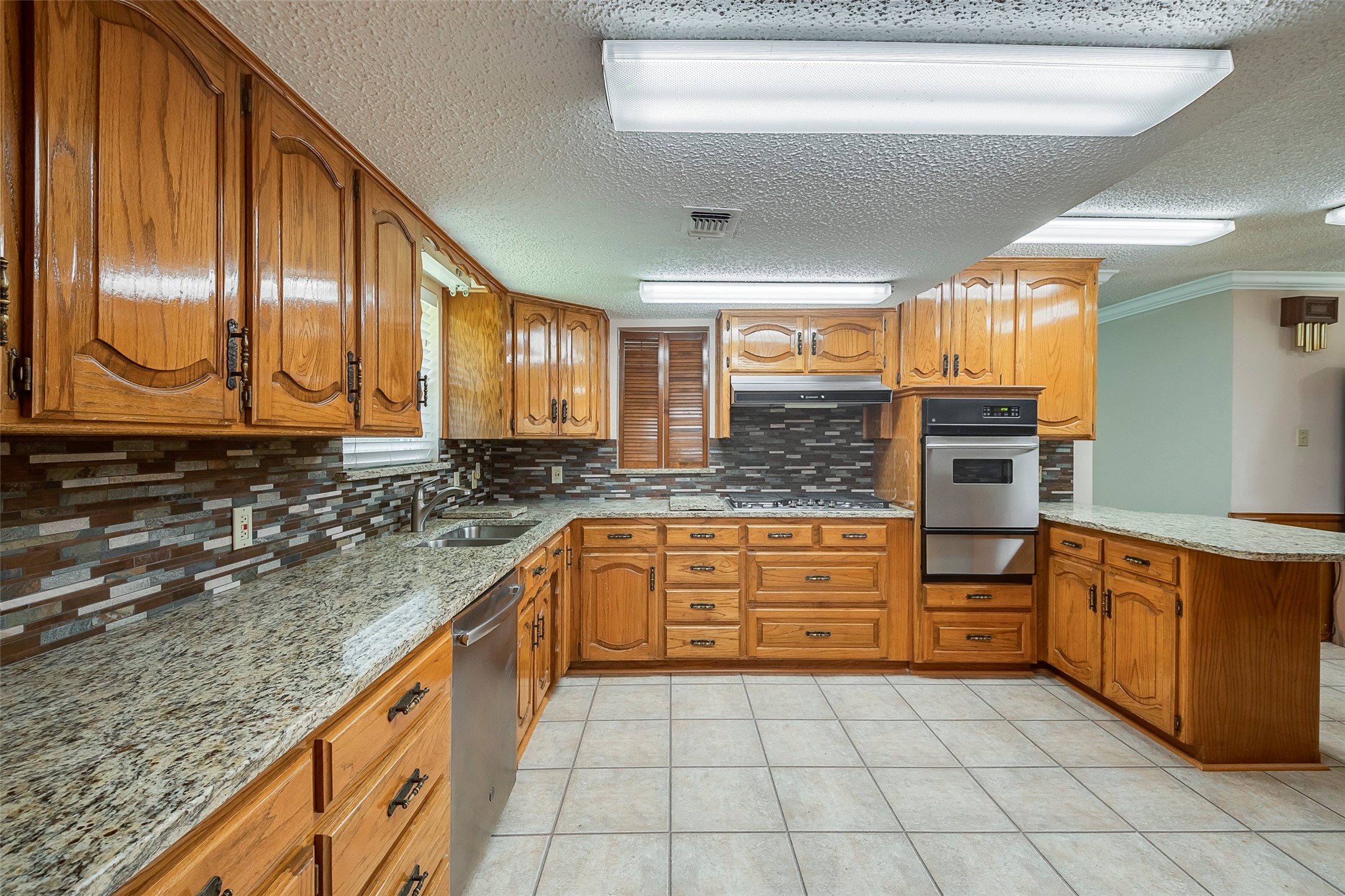 818 Westbrook Drive Irving TX 75060