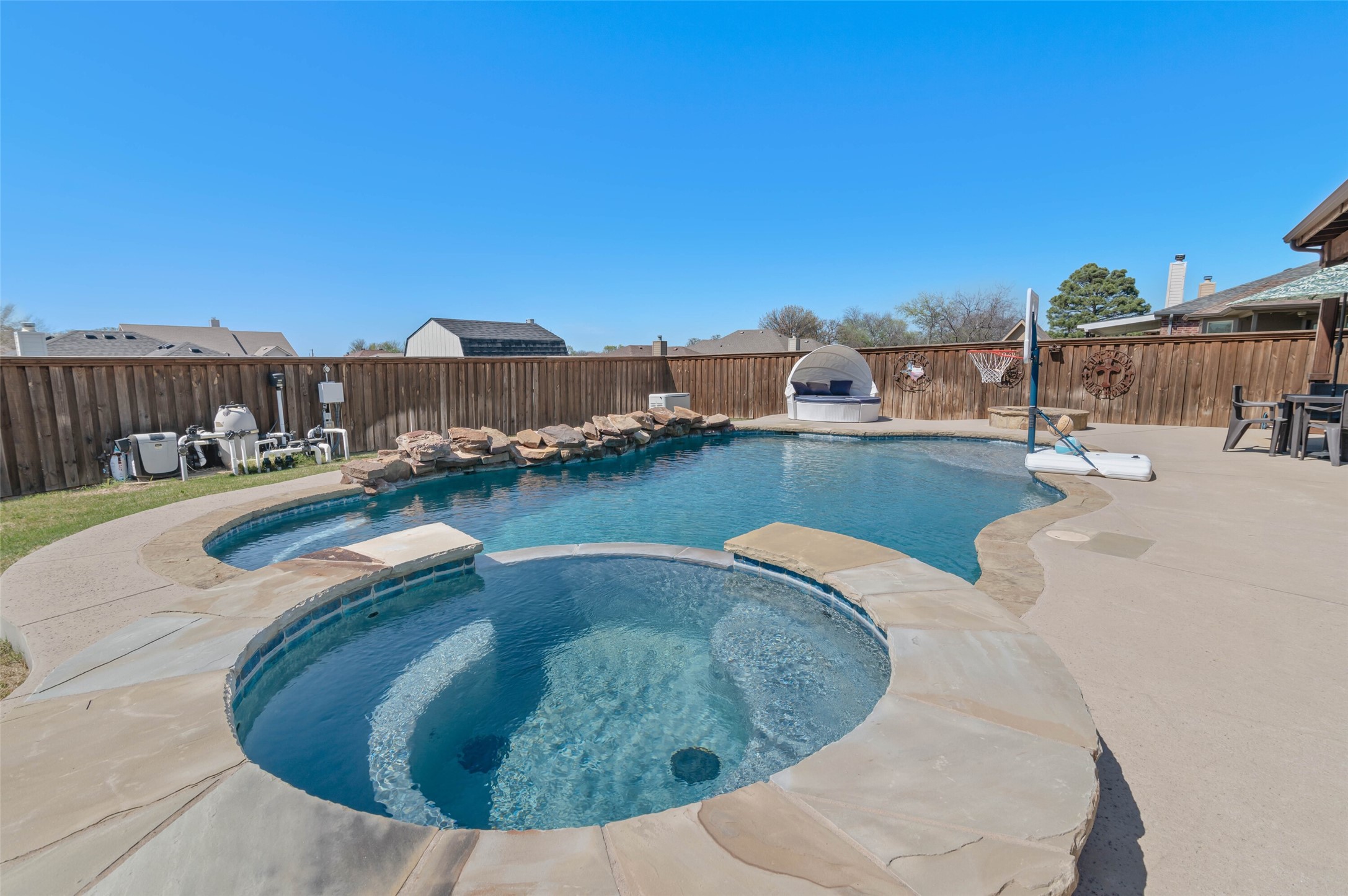2006 Maxwell Court Aubrey TX 76227