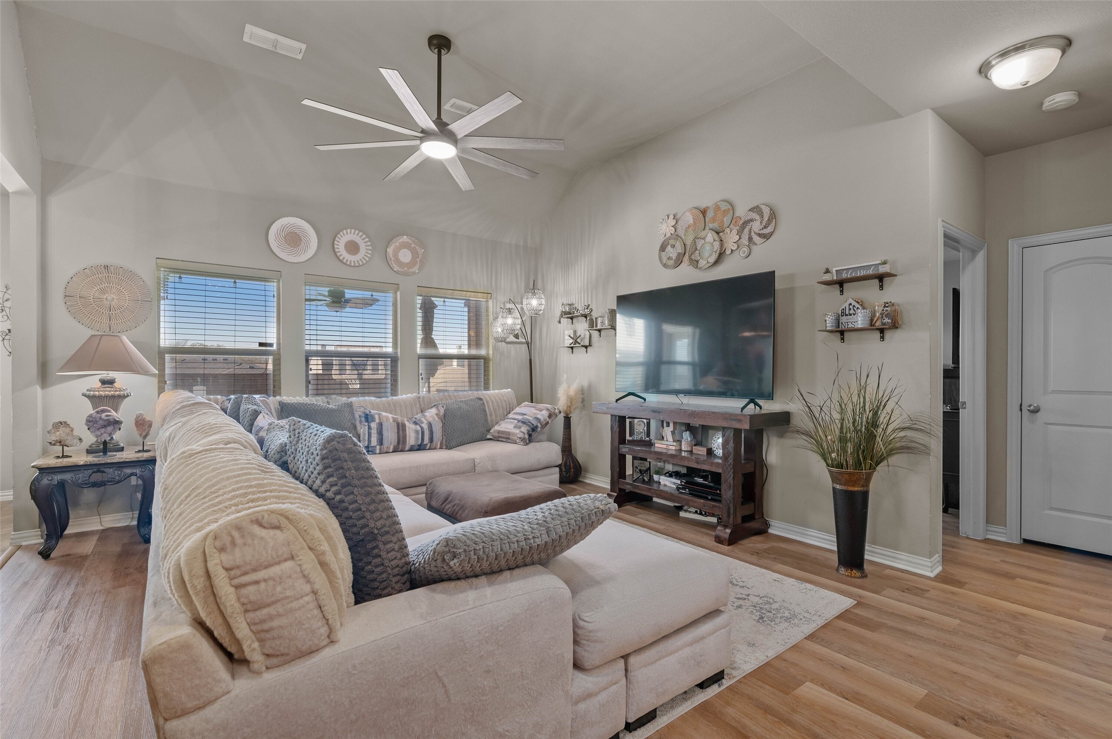 2006 Maxwell Court Aubrey TX 76227