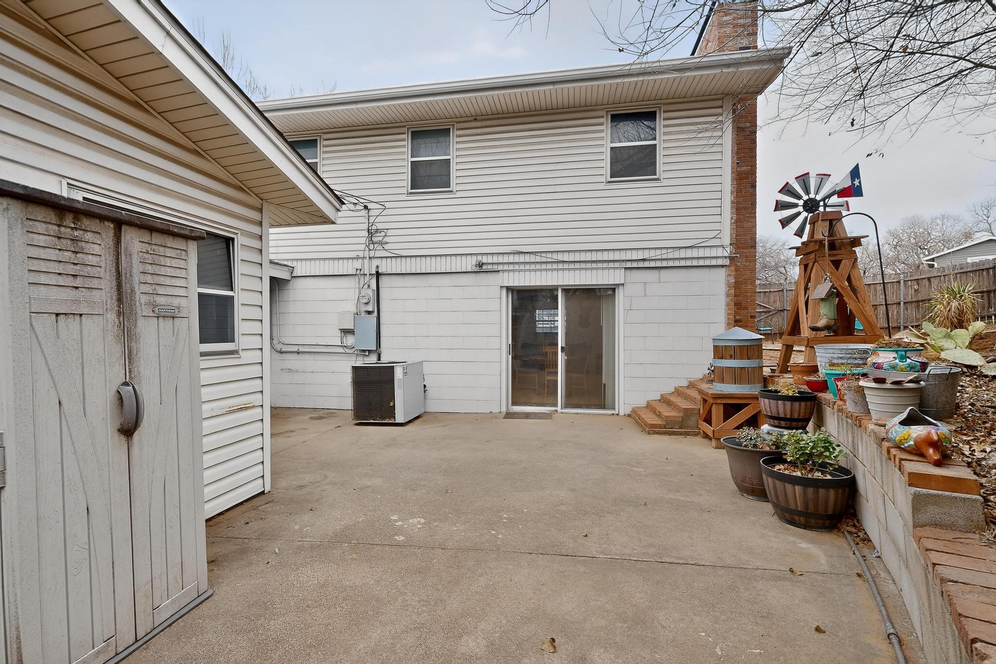 202 Senter Valley Road Irving TX 75060