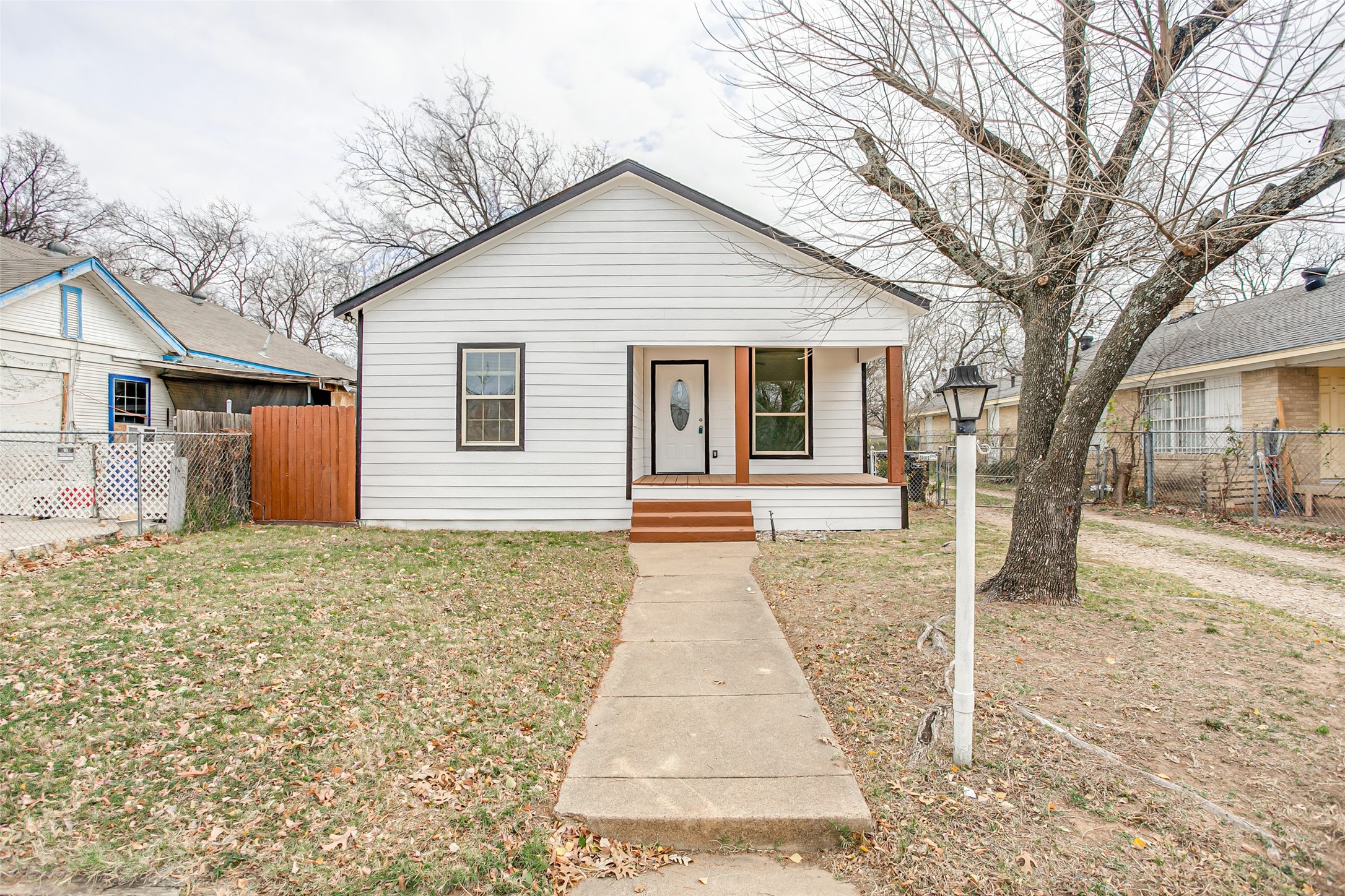 513 Ernest Street Fort Worth TX 76105