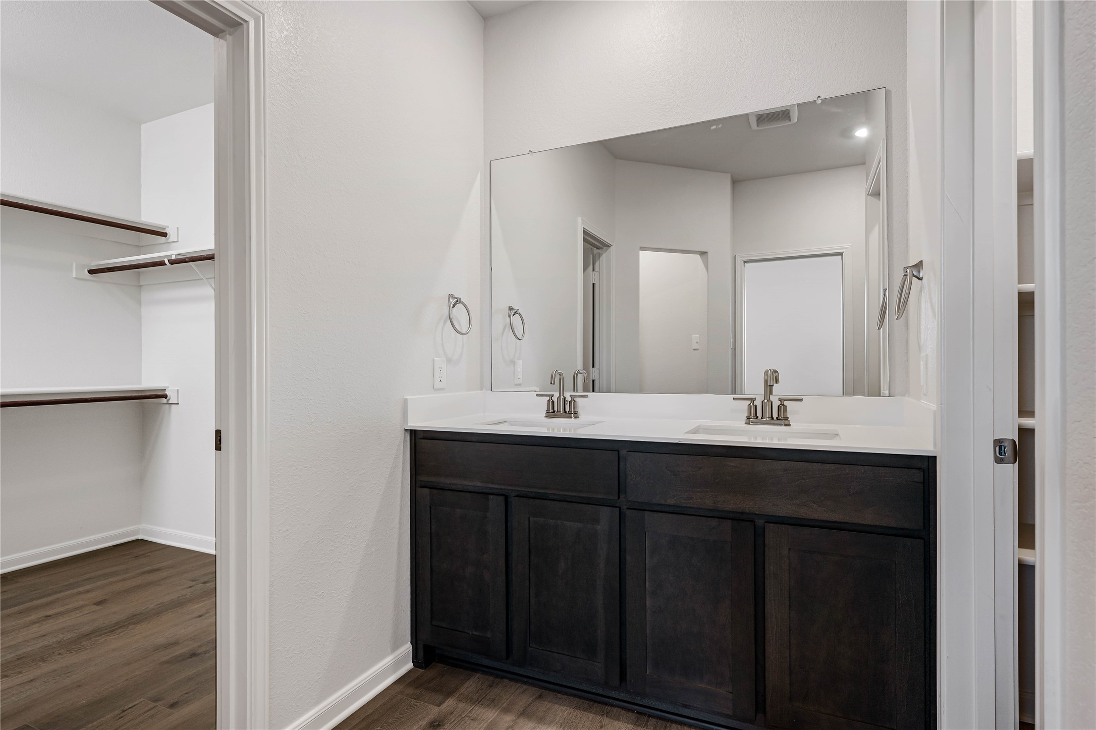 945 Cawthorne Trail Fort Worth TX 76108