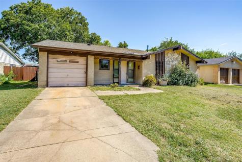 314 Blueberry Lane Grand Prairie TX 75052