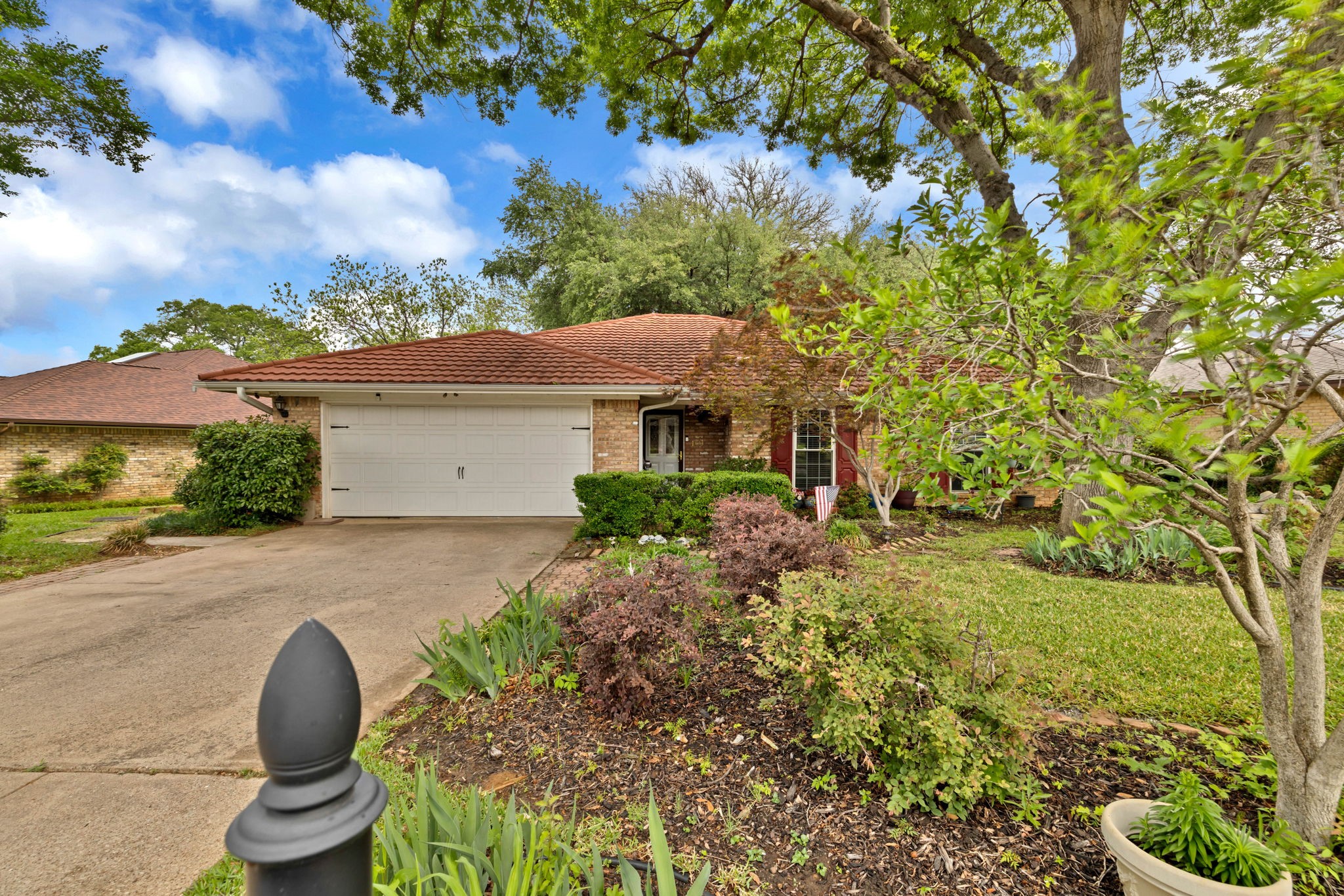 1823 Ridgebrook Drive Arlington TX 76015