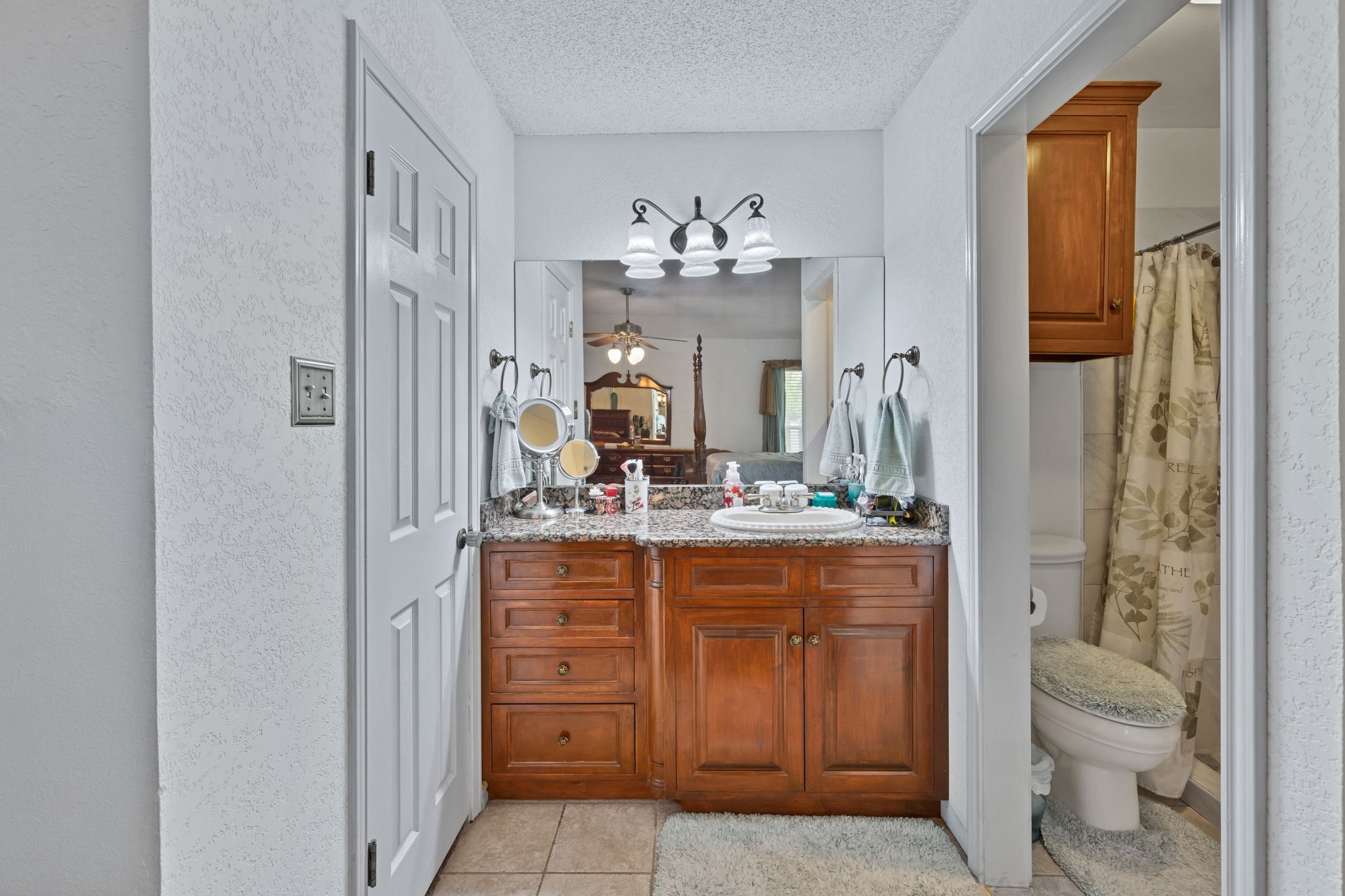 1823 Ridgebrook Drive Arlington TX 76015