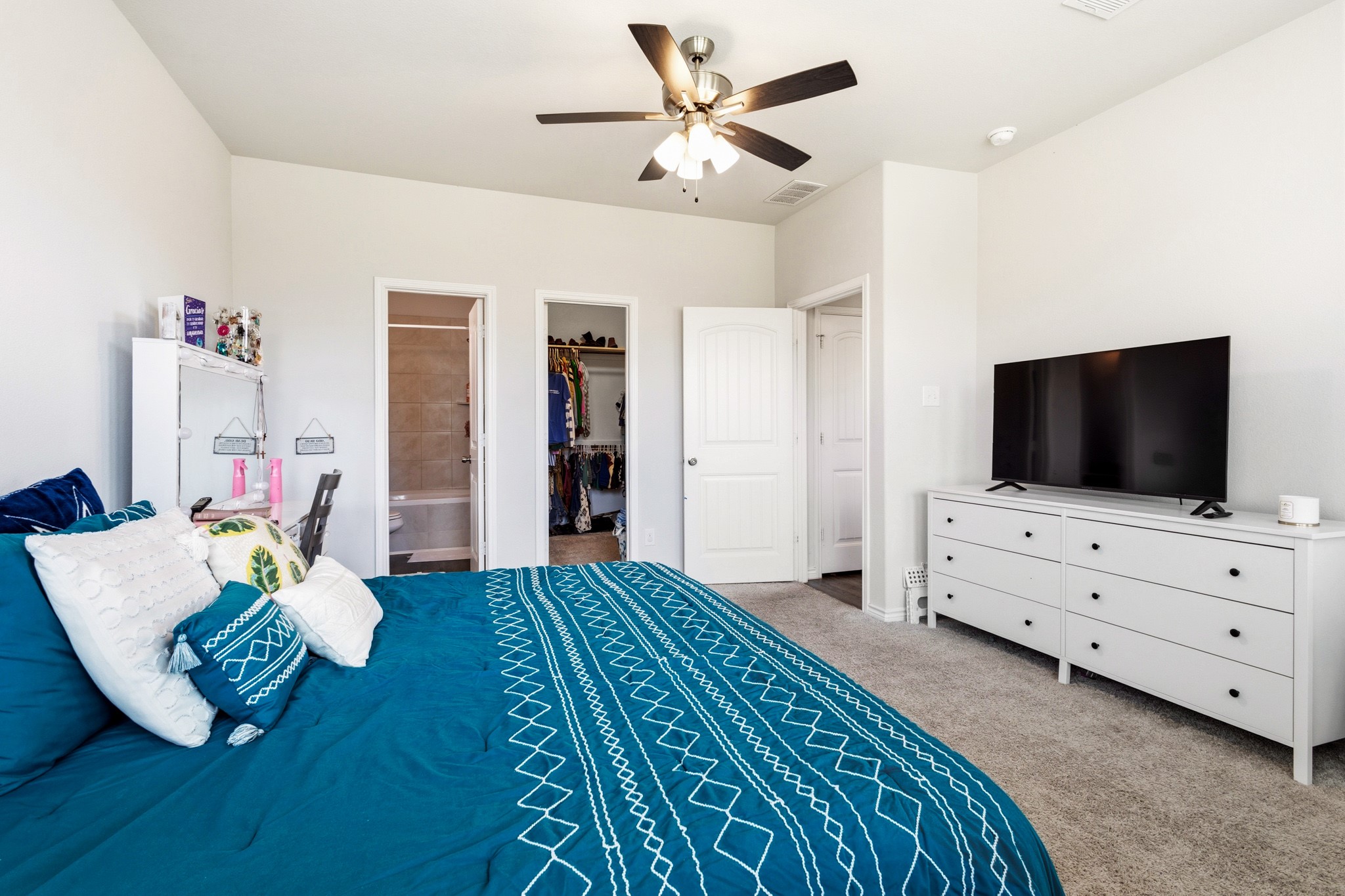 1329 Wentwood Drive Desoto TX 75115