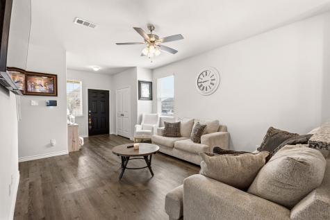 1329 Wentwood Drive Desoto TX 75115