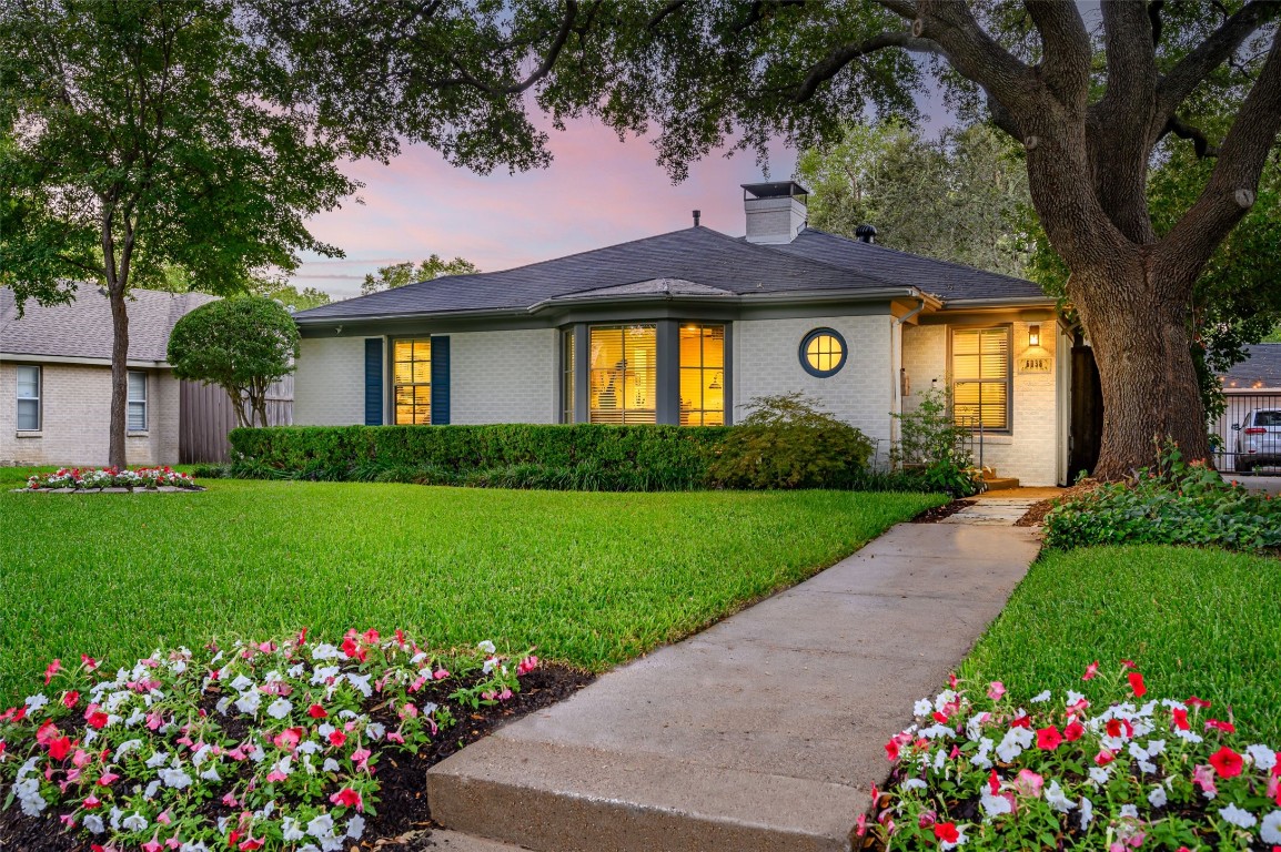 6038 Monticello Avenue Dallas TX 75206