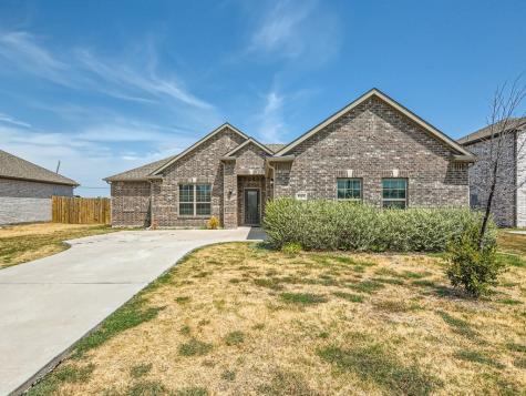1512 Kinglet Street Desoto TX 75115