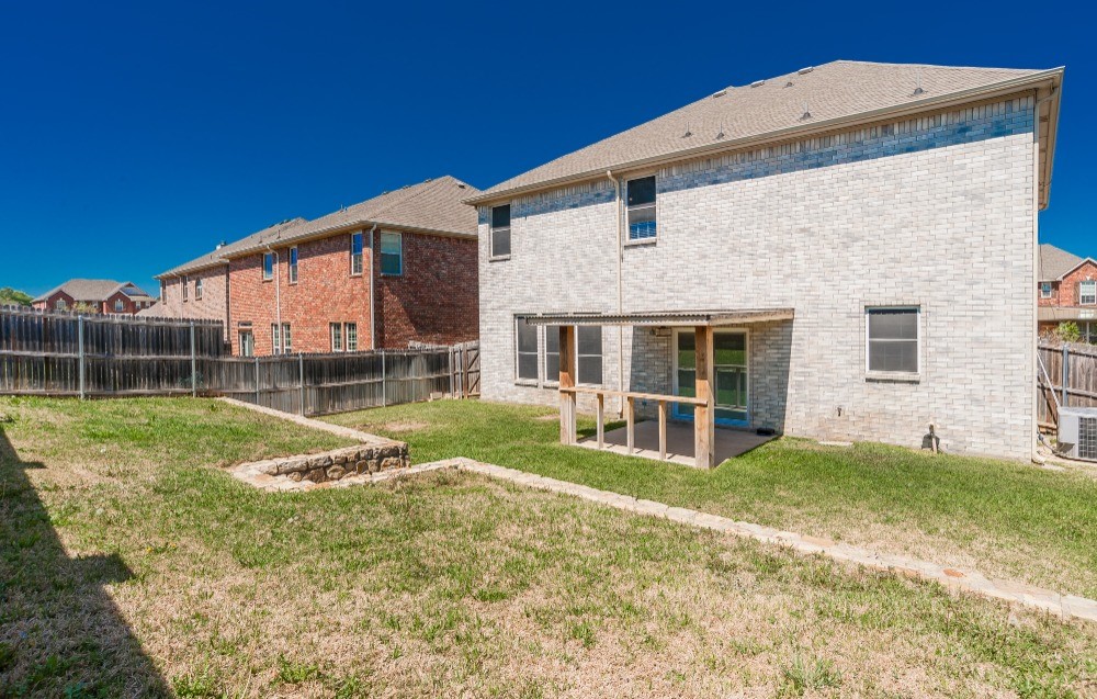 506 Port Royale Way Euless TX 76039