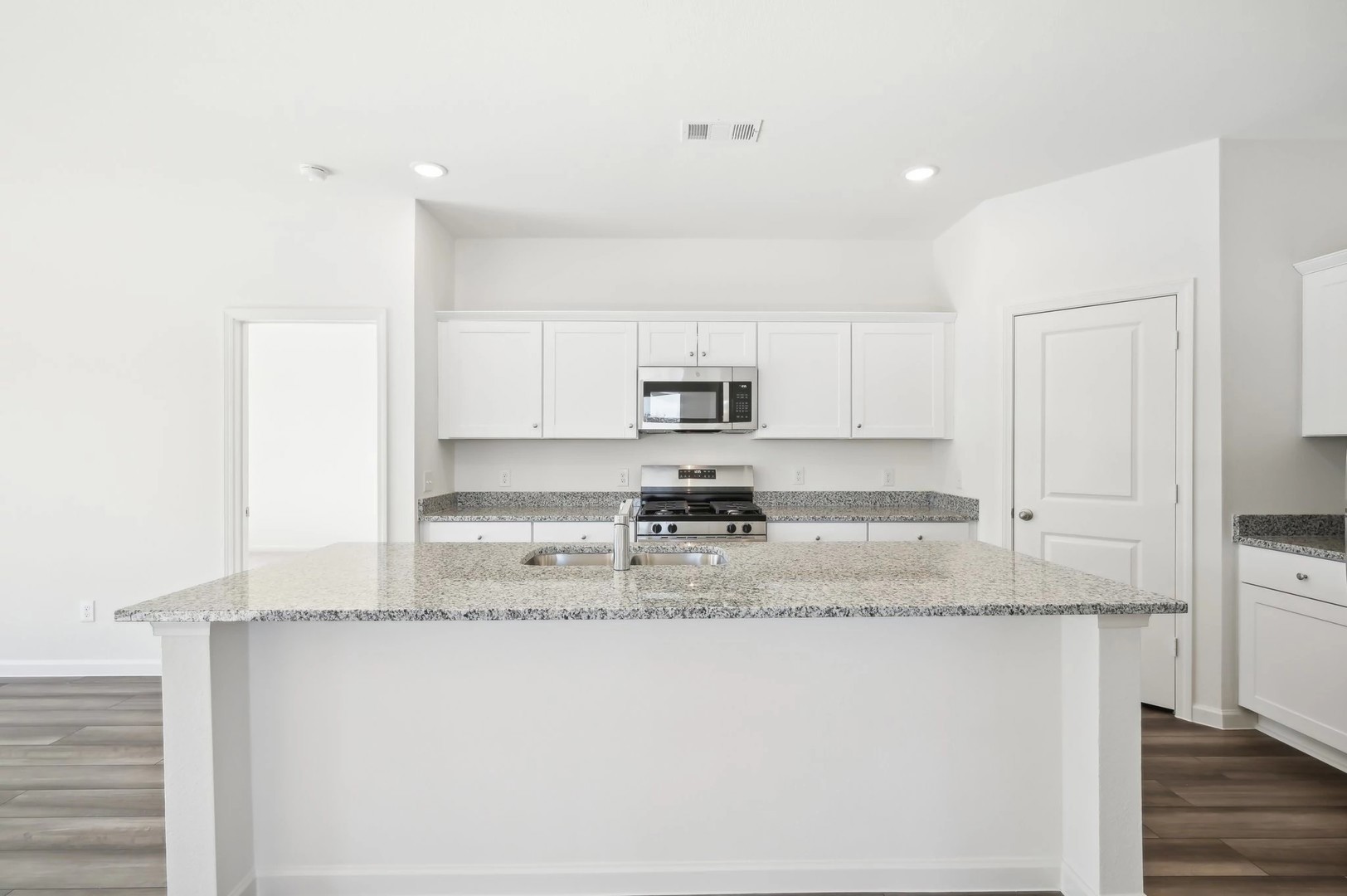 1213 Herring Drive Forney TX 75126