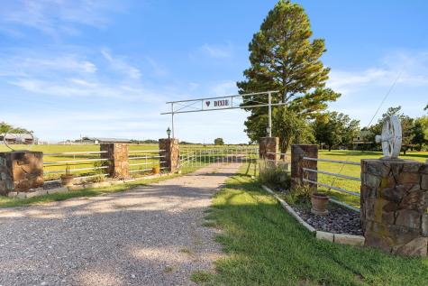 1276 Dixie Road Whitesboro TX 76273