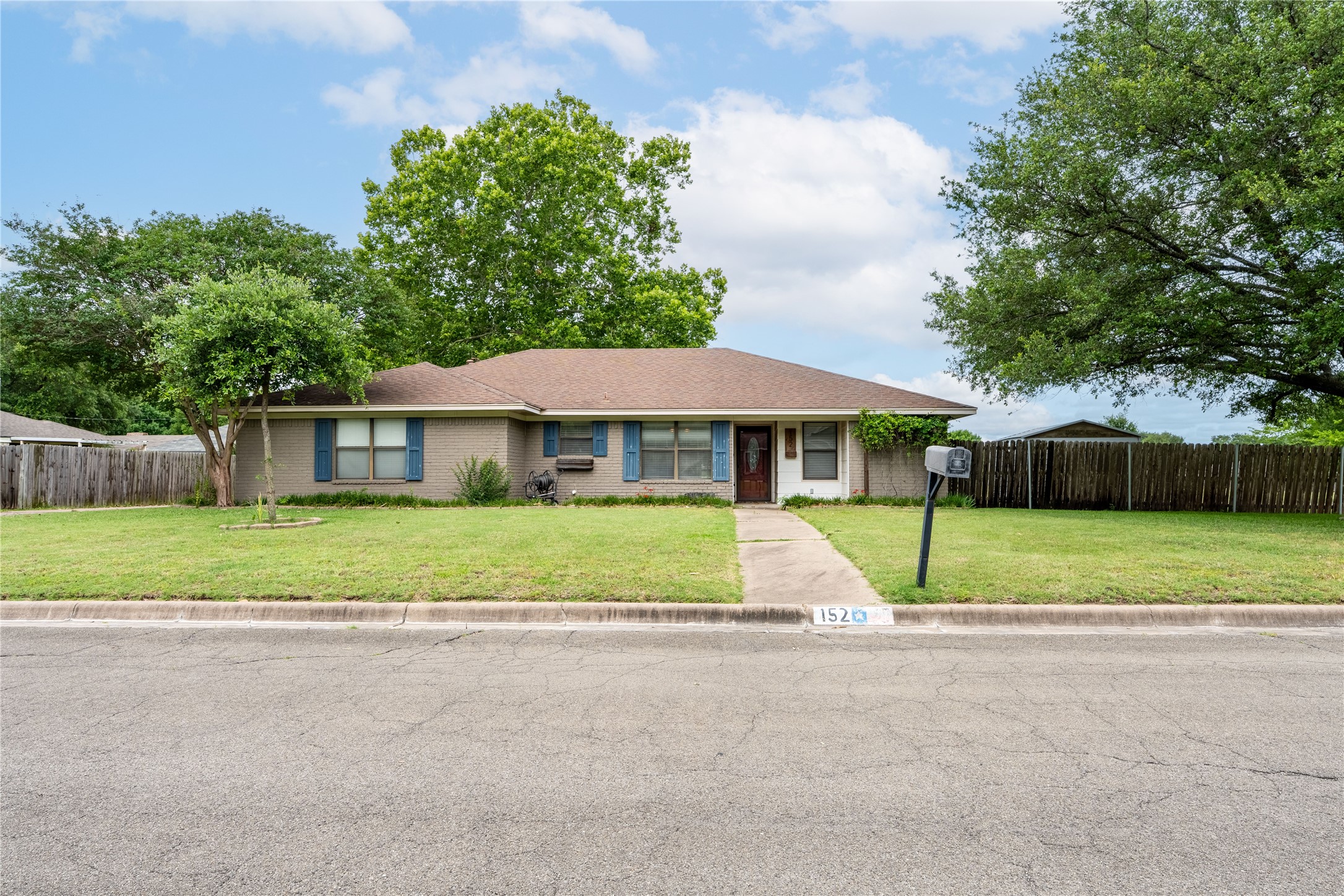 152 Marylee Drive Hewitt TX 76643