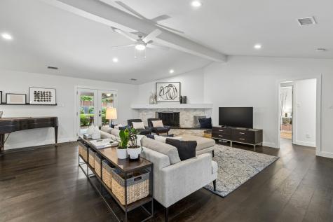 9515 Robin Meadow Drive Dallas TX 75243