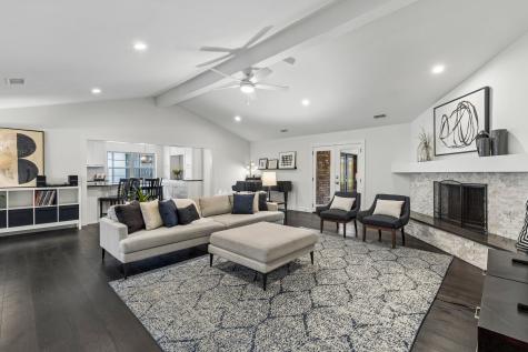 9515 Robin Meadow Drive Dallas TX 75243