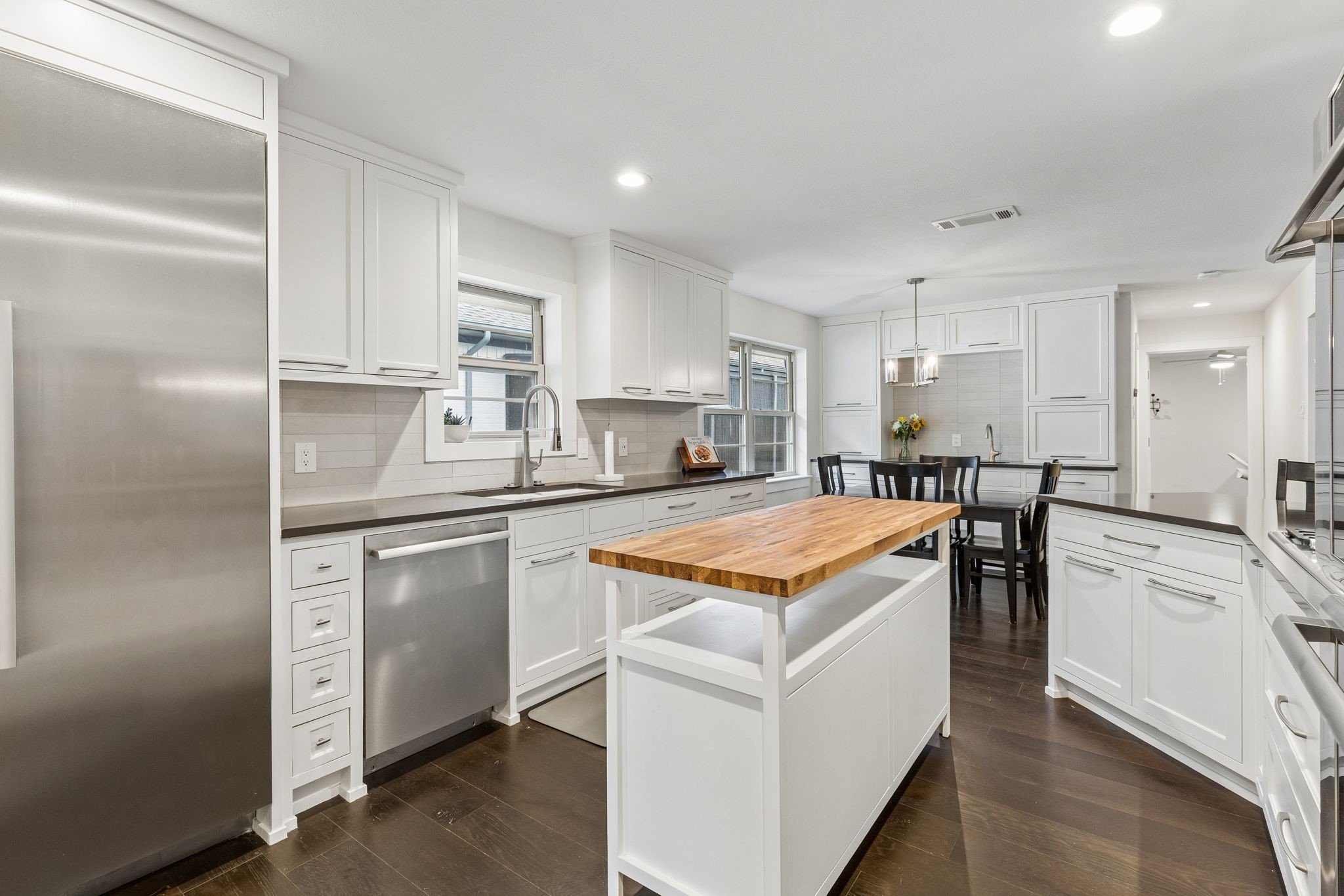 9515 Robin Meadow Drive Dallas TX 75243