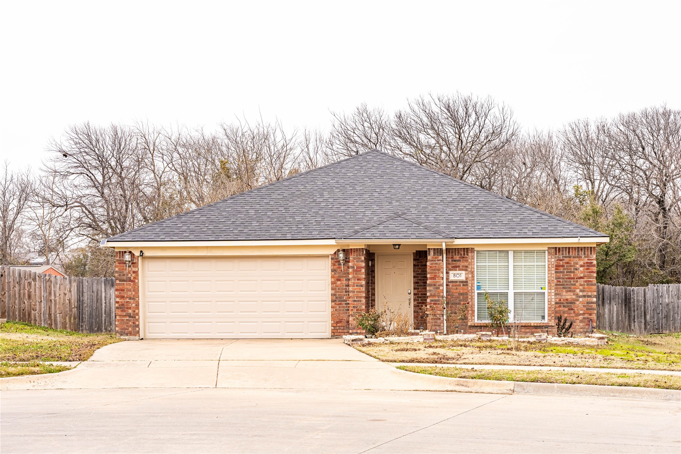 801 Deedee Creek Drive Euless TX 76040