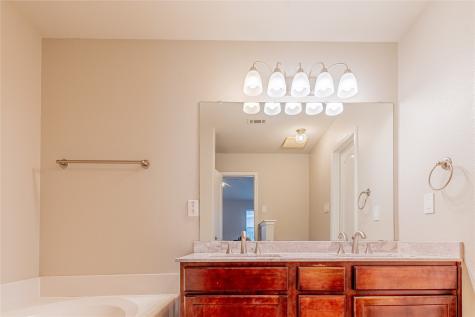 801 Deedee Creek Drive Euless TX 76040
