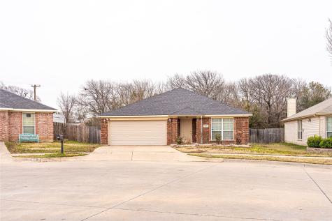 801 Deedee Creek Drive Euless TX 76040