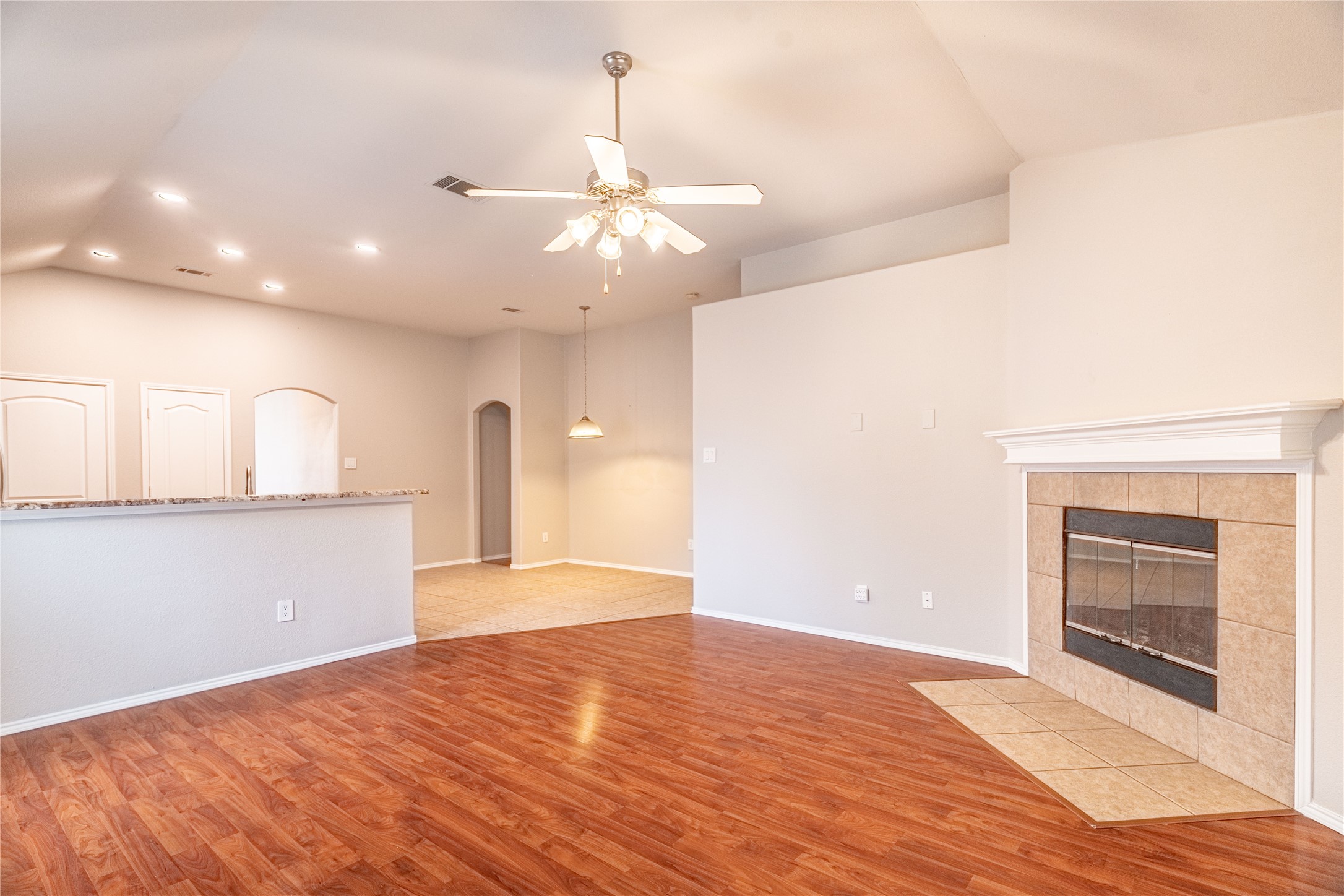 801 Deedee Creek Drive Euless TX 76040