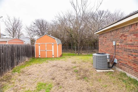 801 Deedee Creek Drive Euless TX 76040