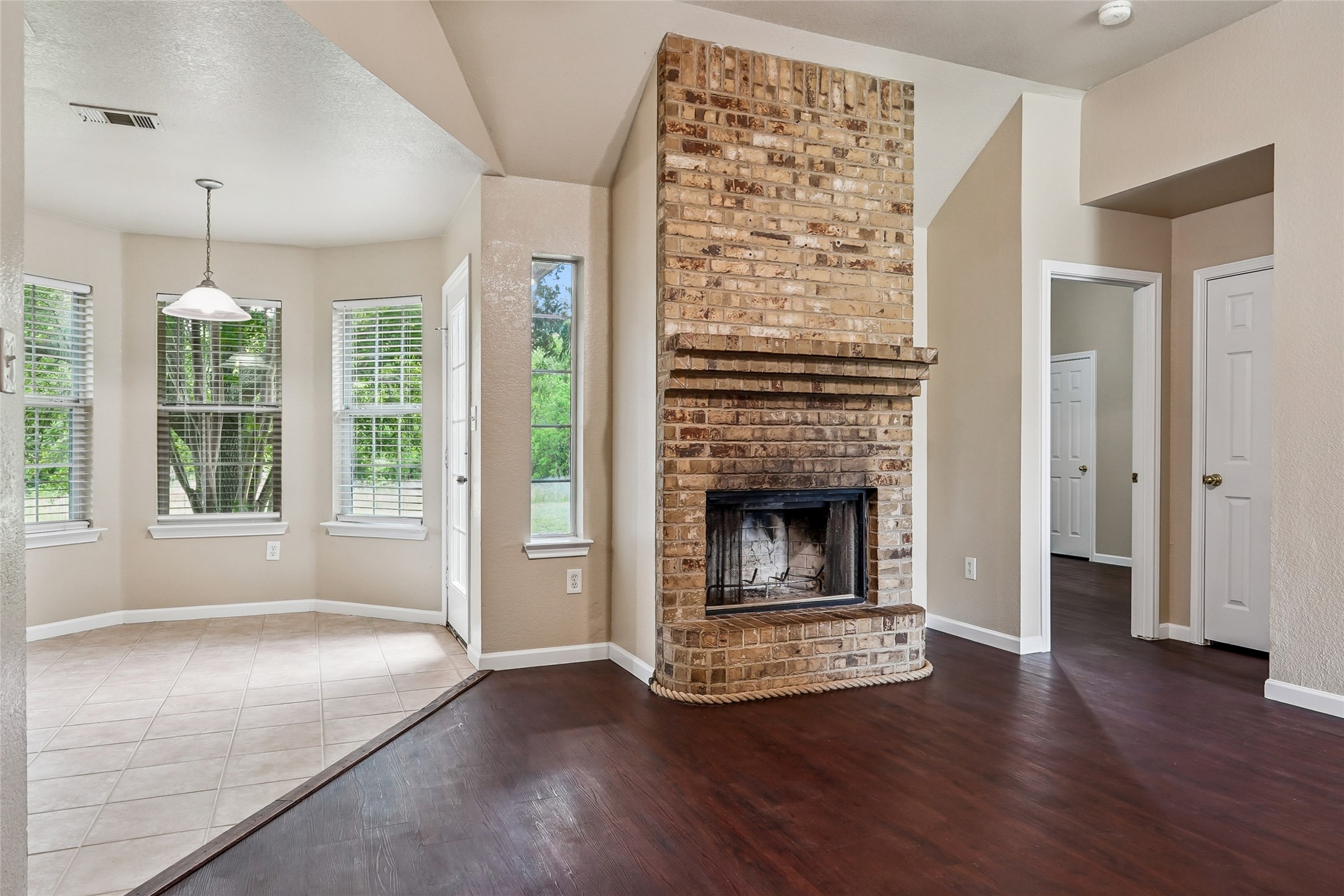 106 Owen Way Waxahachie TX 75165
