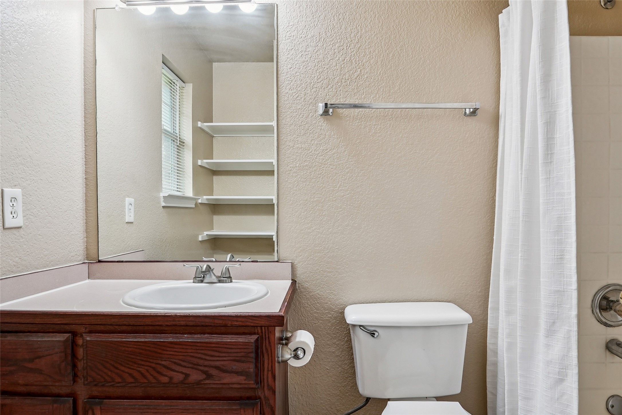 106 Owen Way Waxahachie TX 75165
