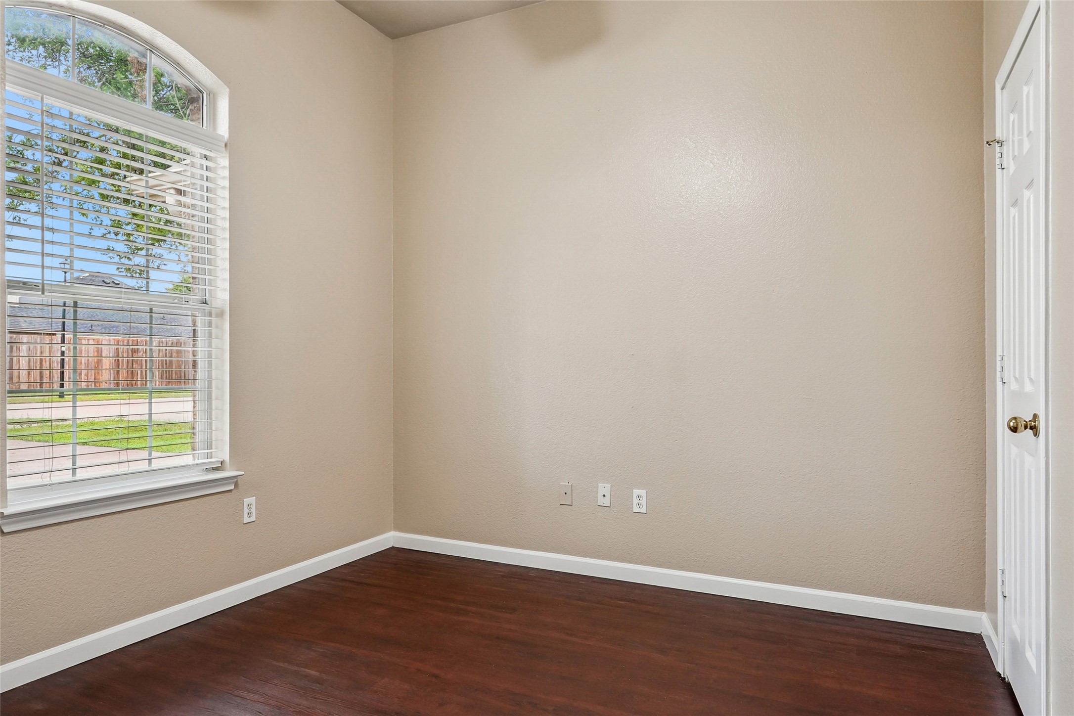 106 Owen Way Waxahachie TX 75165