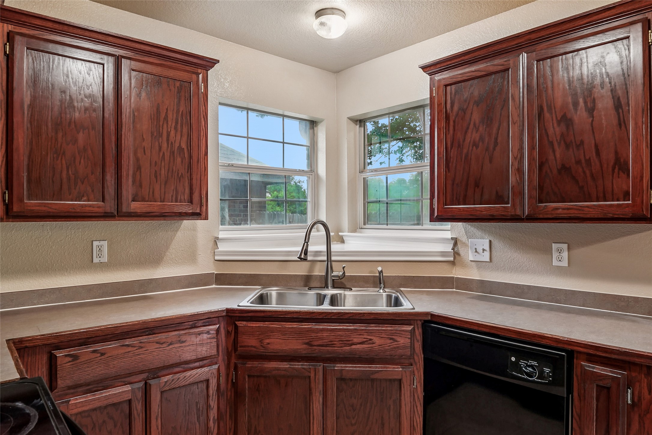106 Owen Way Waxahachie TX 75165