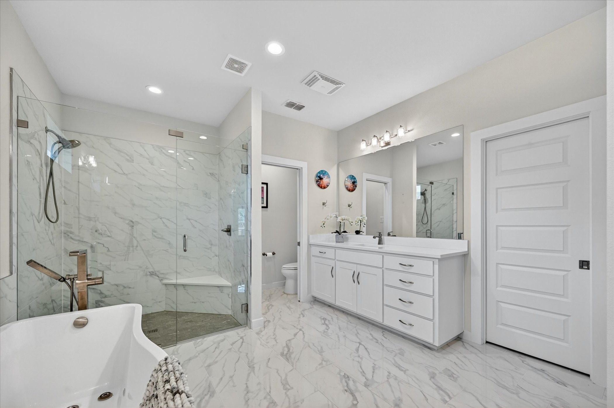 1018 Meadow Bend Loop N Grapevine TX 76051