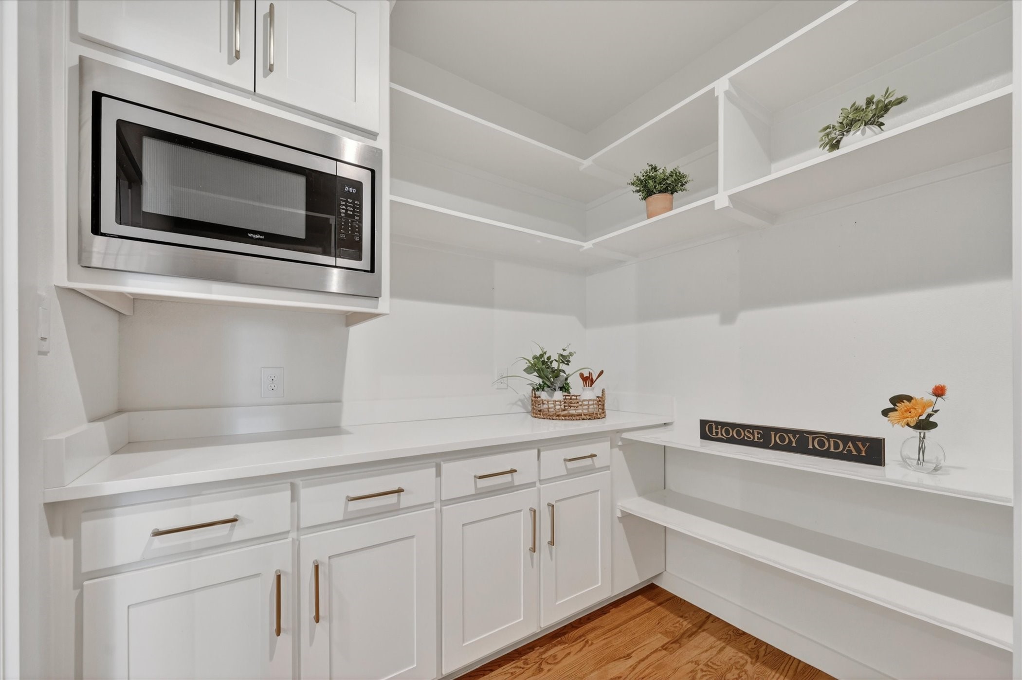 1018 Meadow Bend Loop N Grapevine TX 76051