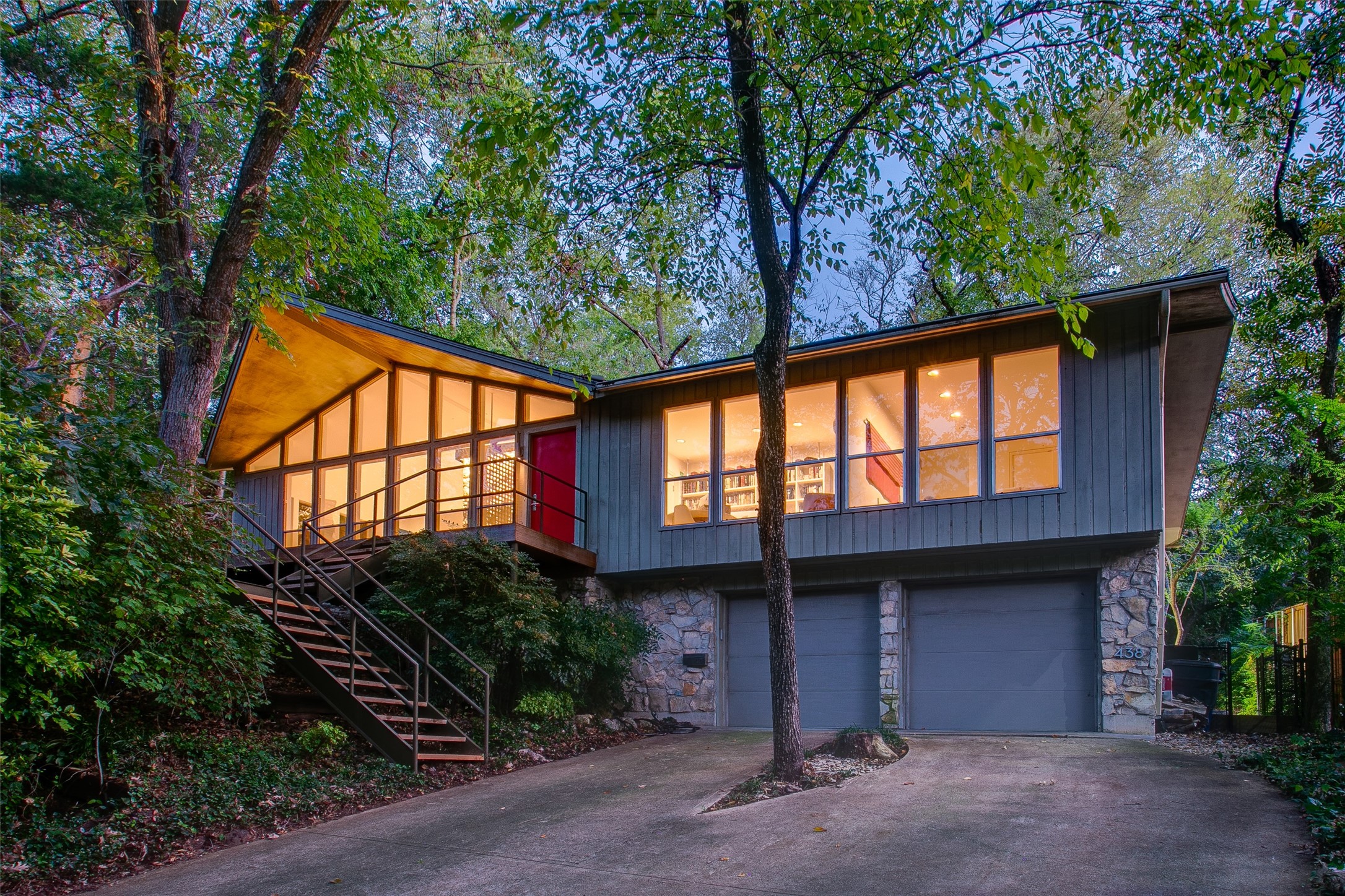 438 W Greenbriar Lane Dallas TX 75208