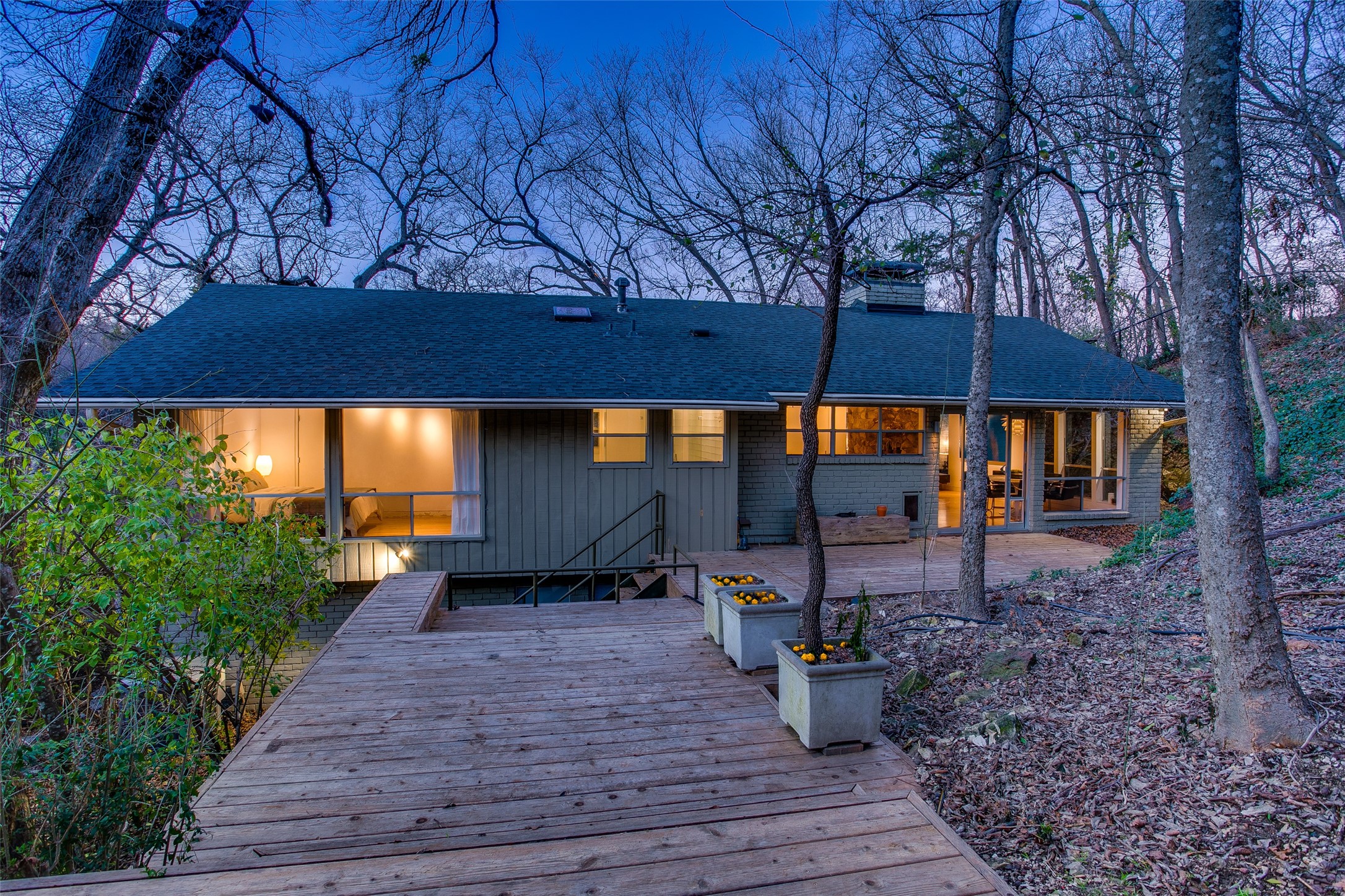 438 W Greenbriar Lane Dallas TX 75208