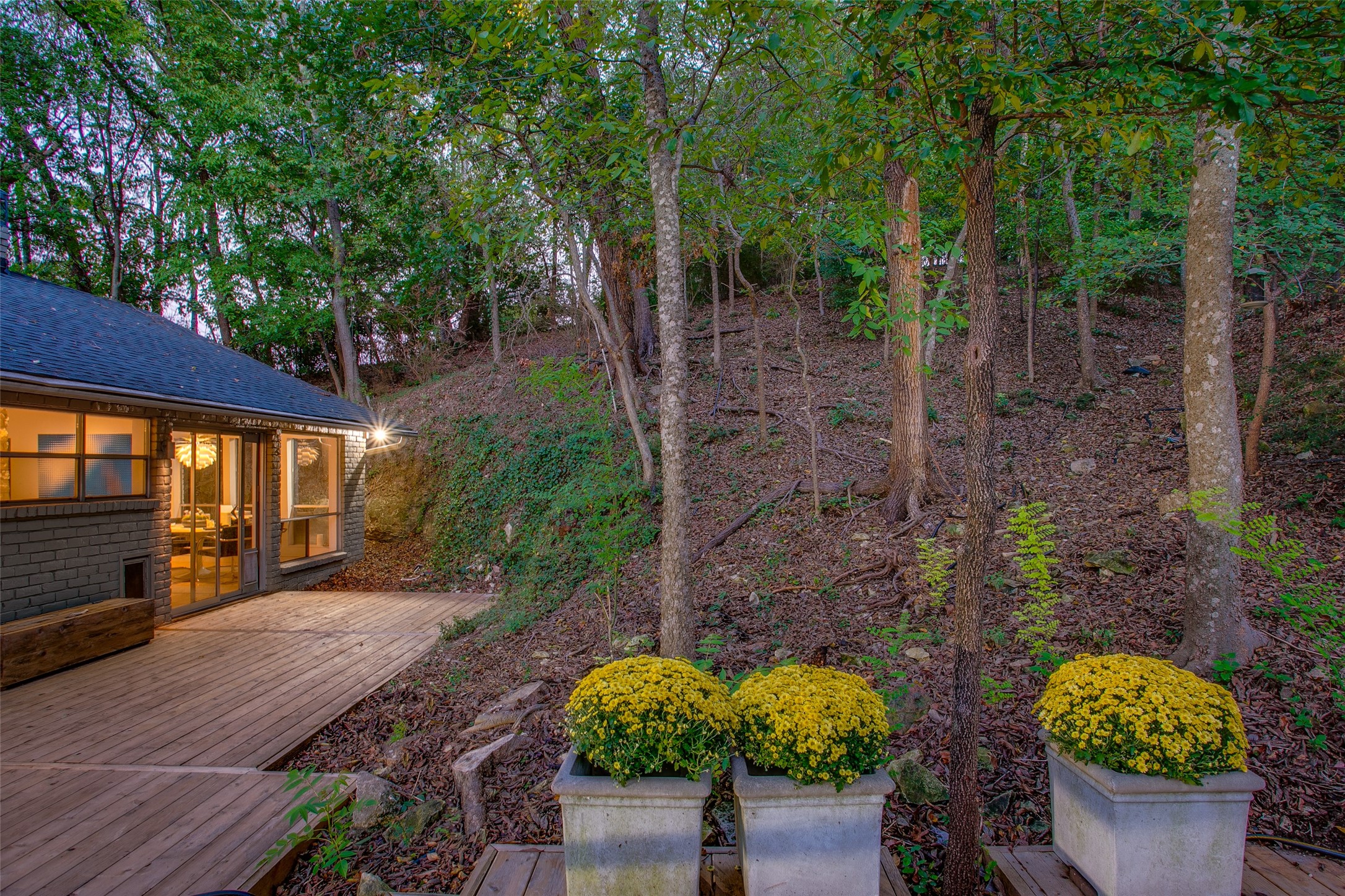 438 W Greenbriar Lane Dallas TX 75208