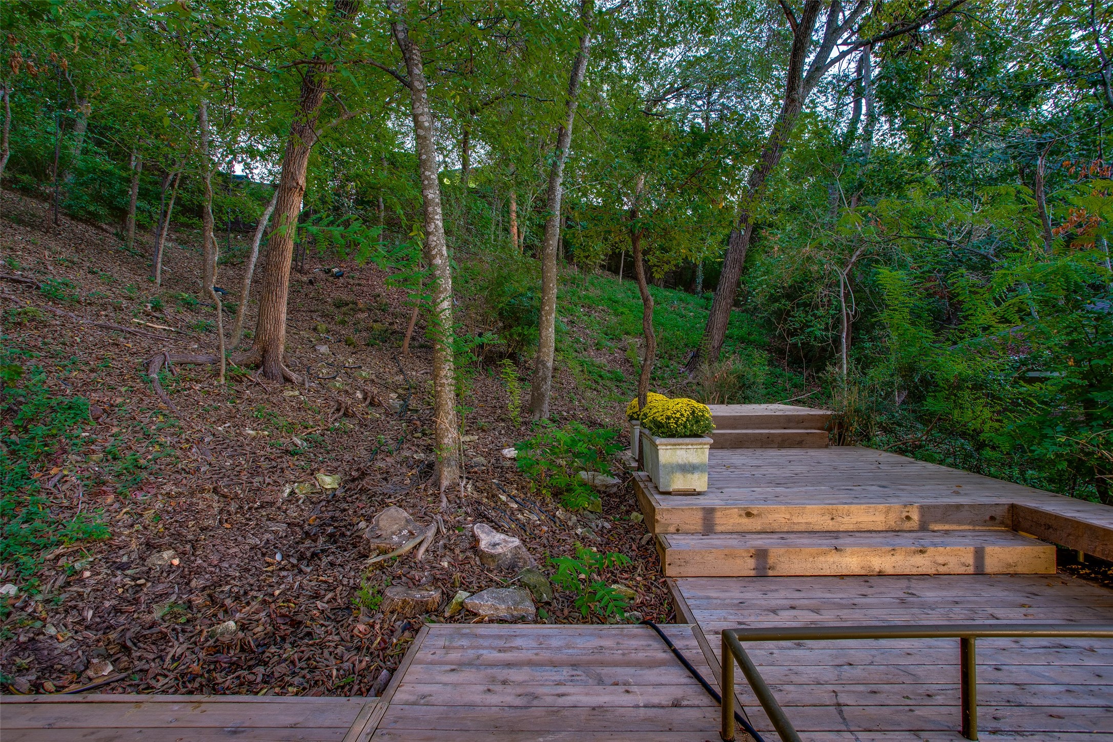 438 W Greenbriar Lane Dallas TX 75208