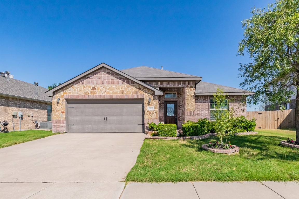 12013 Horseshoe Ridge Drive Fort Worth TX 76244