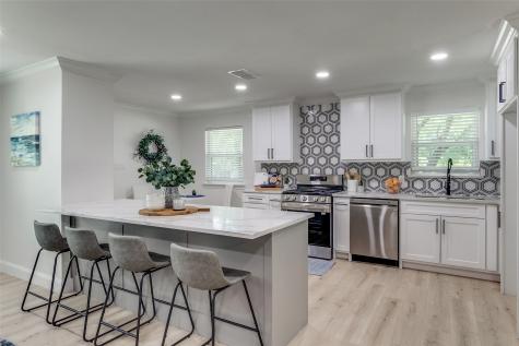 1806 Swan Drive Dallas TX 75228