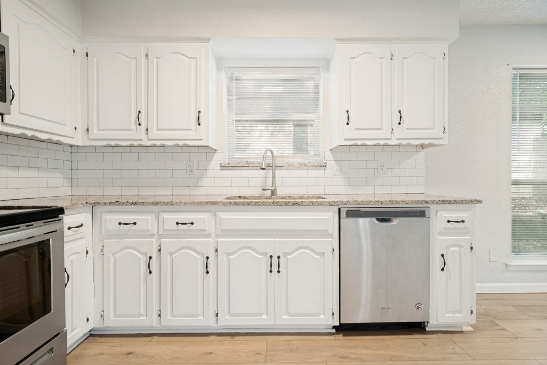 922 Meadowdale Circle Garland TX 75043