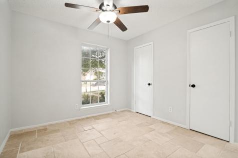 922 Meadowdale Circle Garland TX 75043