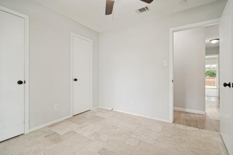 922 Meadowdale Circle Garland TX 75043