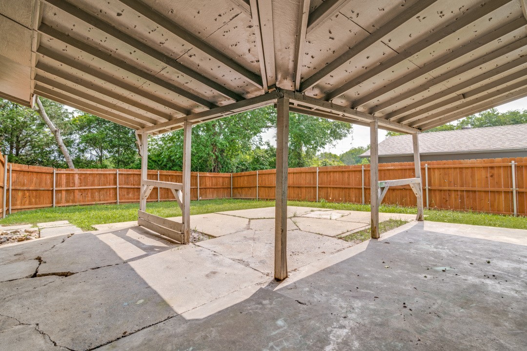 922 Meadowdale Circle Garland TX 75043