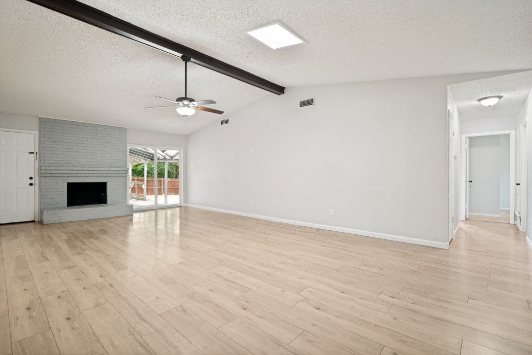 922 Meadowdale Circle Garland TX 75043