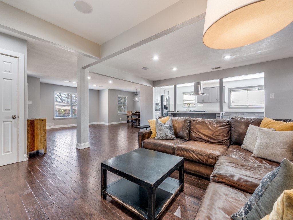8317 Baumgarten Drive Dallas TX 75228