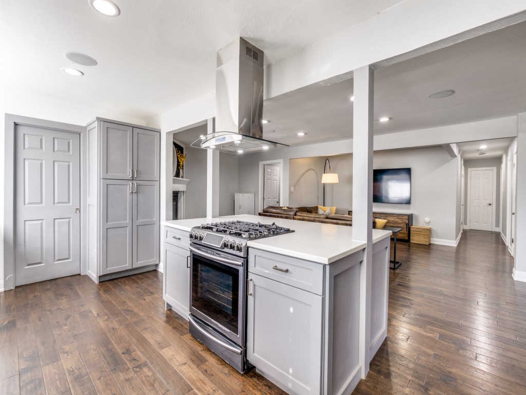 8317 Baumgarten Drive Dallas TX 75228