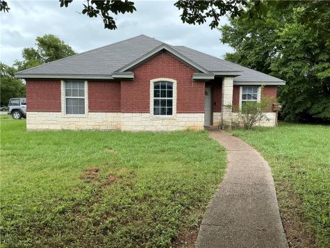 609 W State Street Groesbeck TX 76642