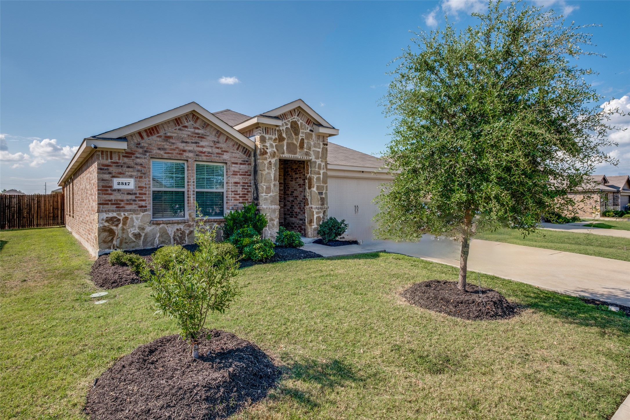 2517 Hutchins Drive Seagoville TX 75159
