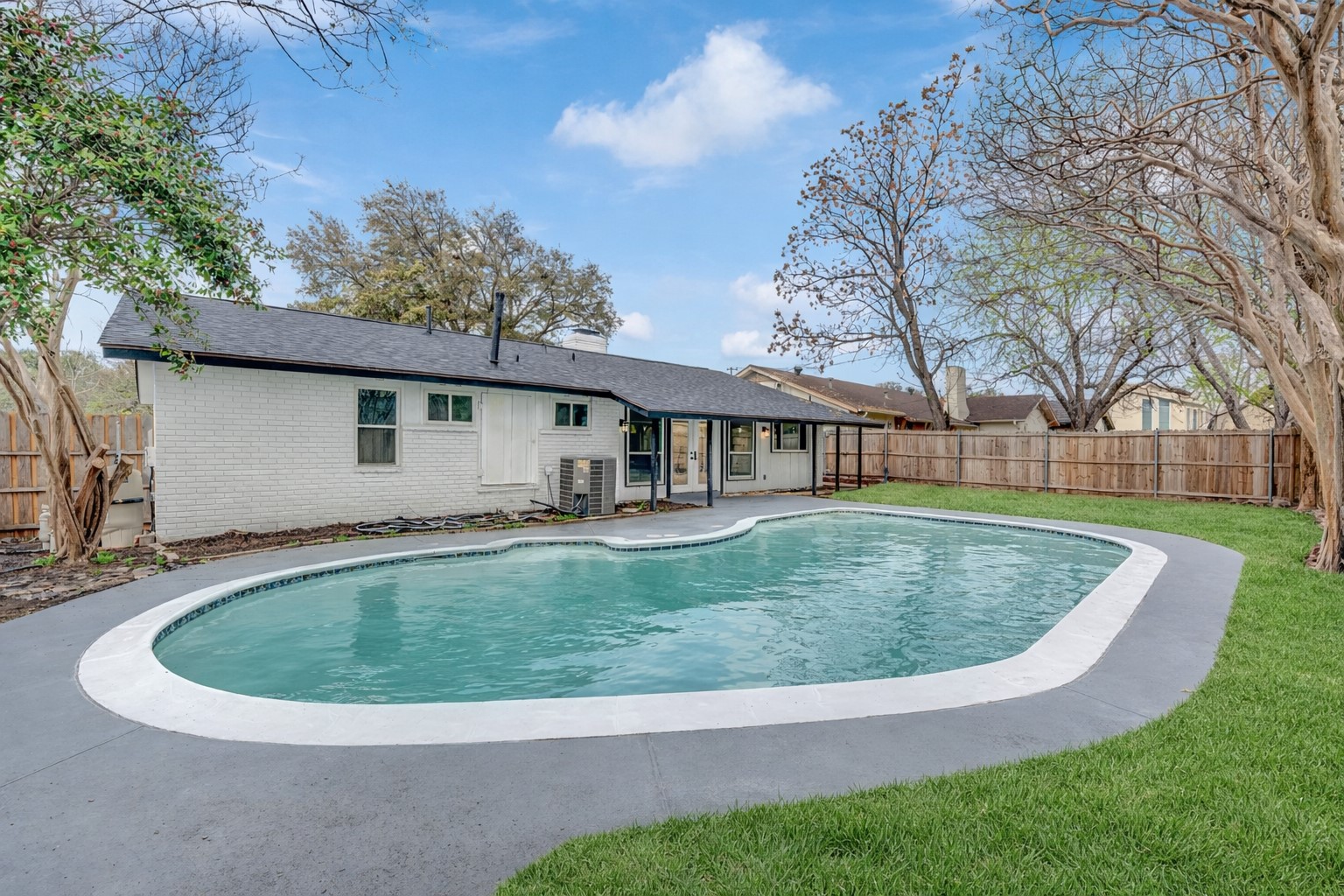 1110 Coronet Street Irving TX 75062